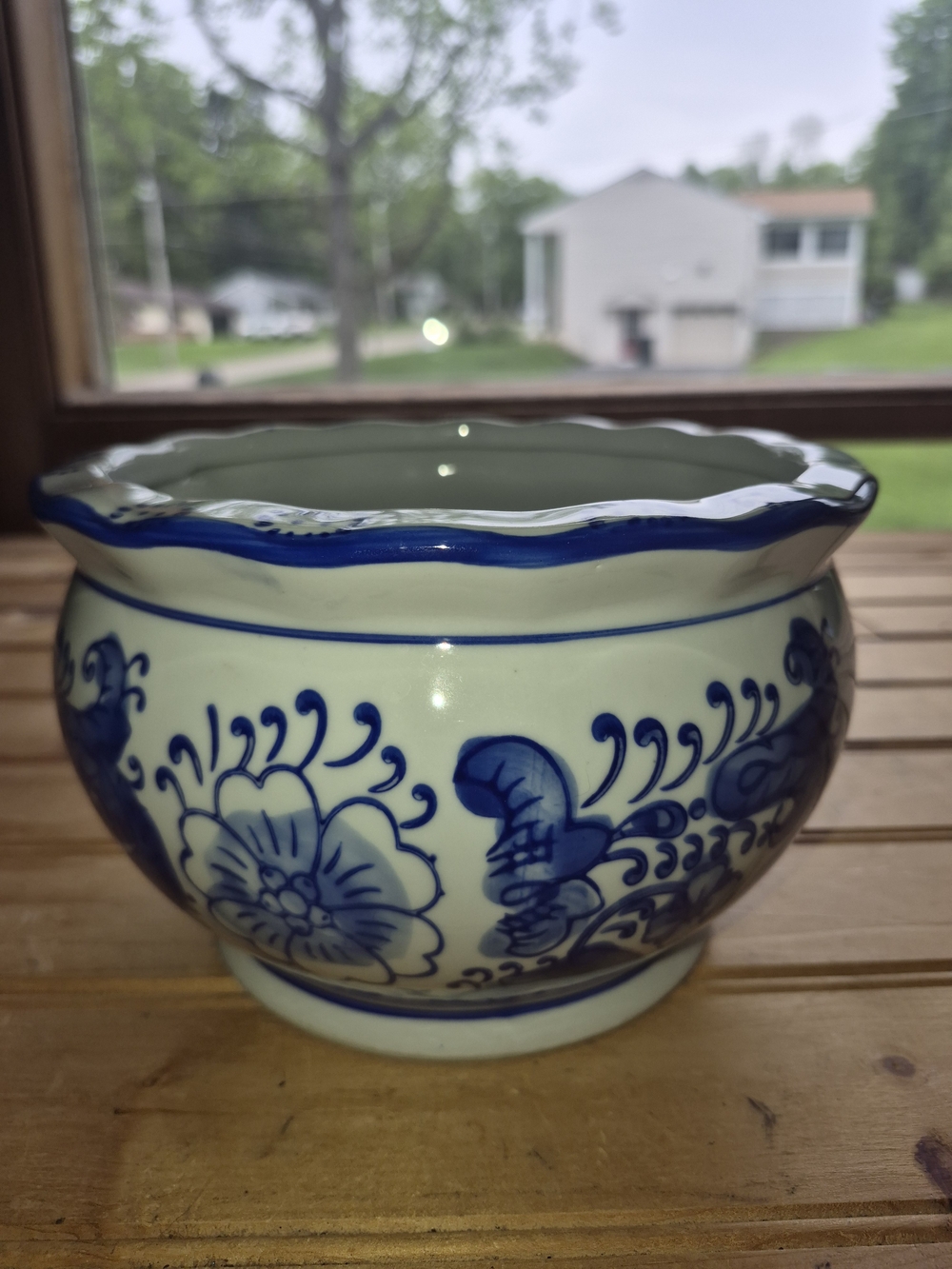 Elegant Blue and White Chinese Style Porcelain Ceramic Pot - Picture 2 of 12